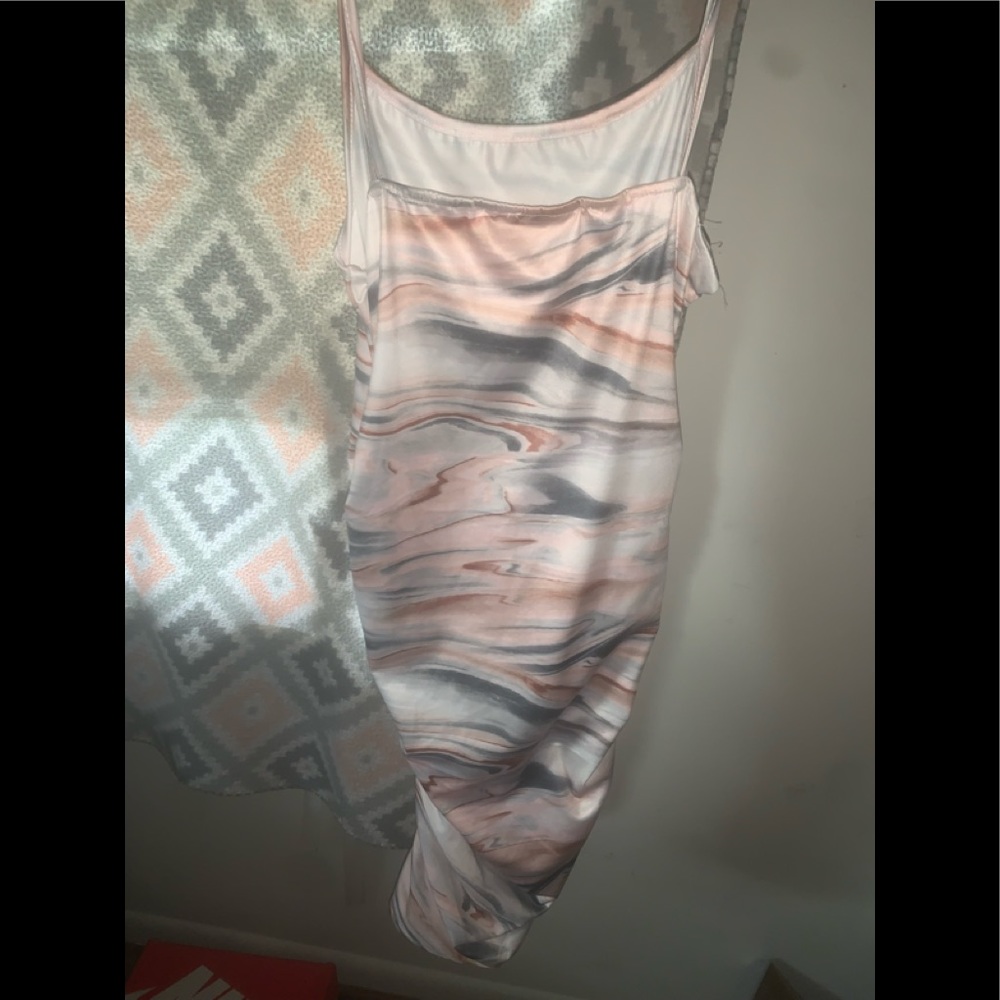 Pretty body con dress from shein, goes to your knee, it’s rlly cute , size m